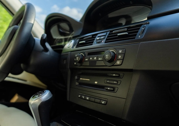 BMW Seria 3 cena 25000 przebieg: 135000, rok produkcji 2005 z Elbląg małe 121